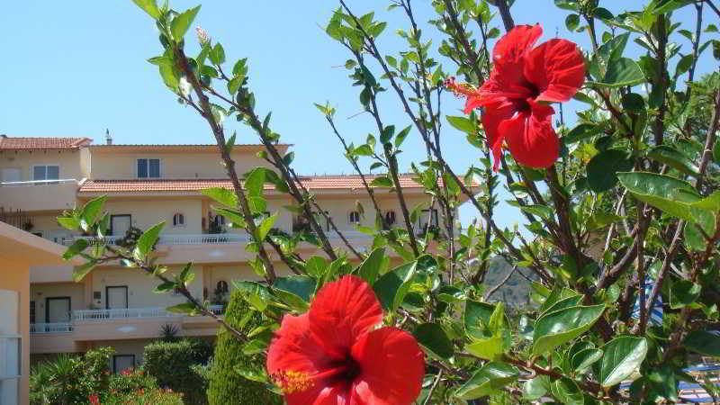 Lyristis Dinos Studios & Apartments Faliraki Exterior foto