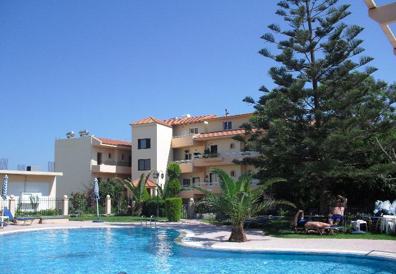 Lyristis Dinos Studios & Apartments Faliraki Exterior foto