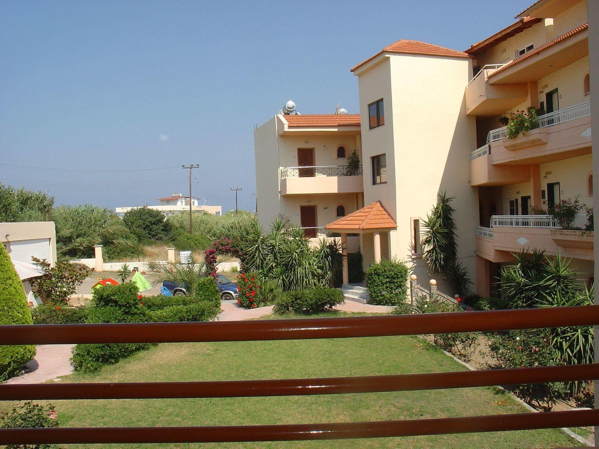Lyristis Dinos Studios & Apartments Faliraki Exterior foto
