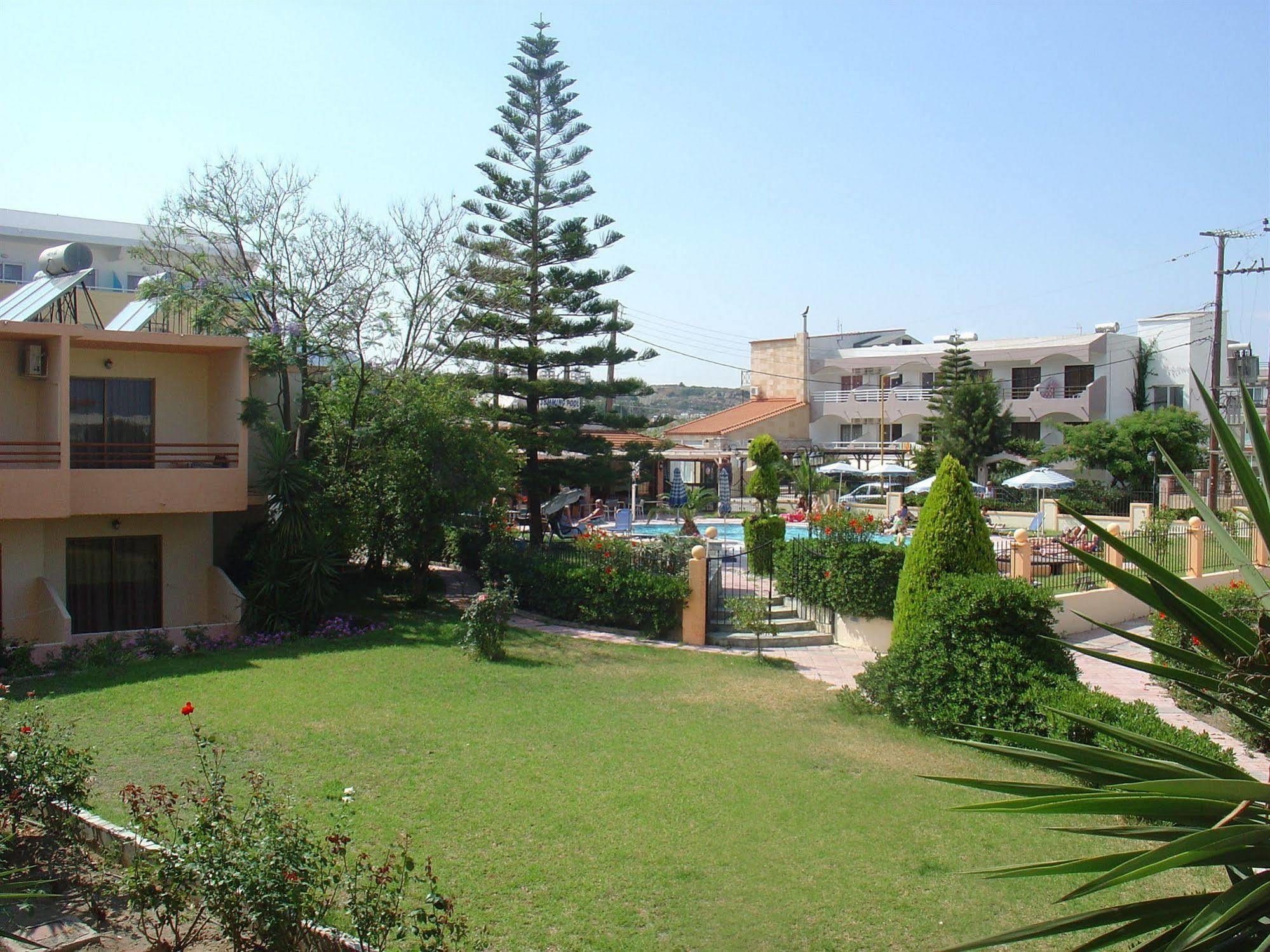 Lyristis Dinos Studios & Apartments Faliraki Exterior foto